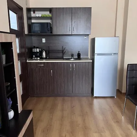“royal Park And Spa Apartments” *